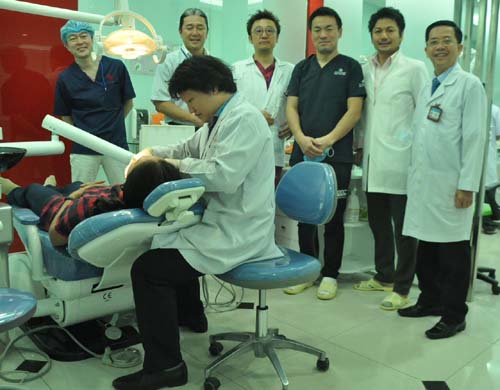 24 bệnh nhân Răng Hàm Mặt được chuyên gia Nhật phẫu thuật ảnh 1